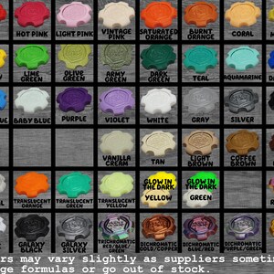 Peut inclure: Une grille d'objets ronds et color&eacute;s, avec des teintes vari&eacute;es, dont le rouge, le rose, le jaune et le bleu. L'image comprend du texte &eacute;tiquetant chaque couleur, comme "Rouge", "Rose vif" et "Moutarde". Le texte en bas indique que les couleurs peuvent varier.