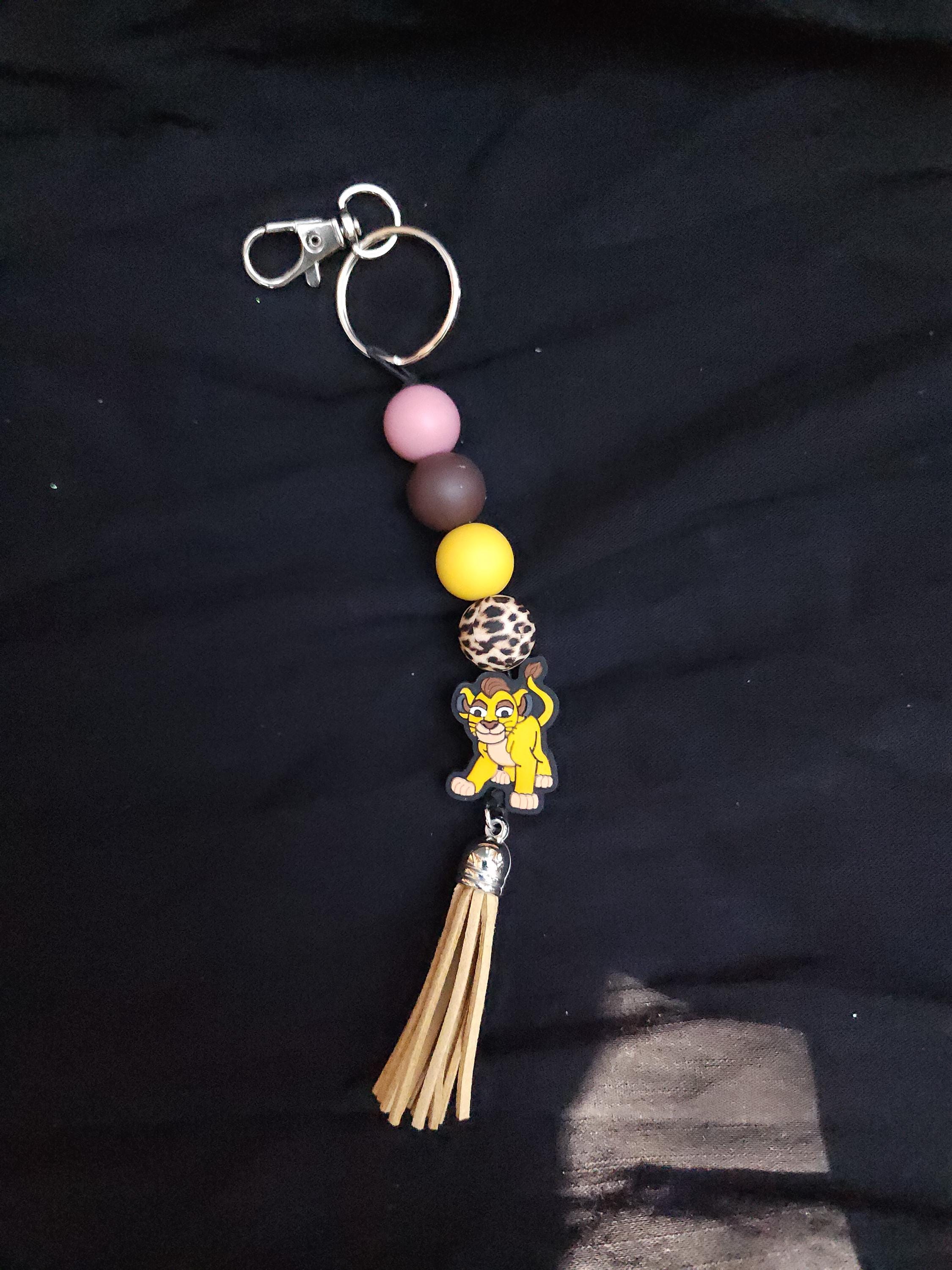 Lion King Beaded Keychain – Simba & Mufasa Inspired – Disney-Inspired Beaded Charm – Cute Gift for Fans, Backpack or Bag Accessory - Thumbnail 3