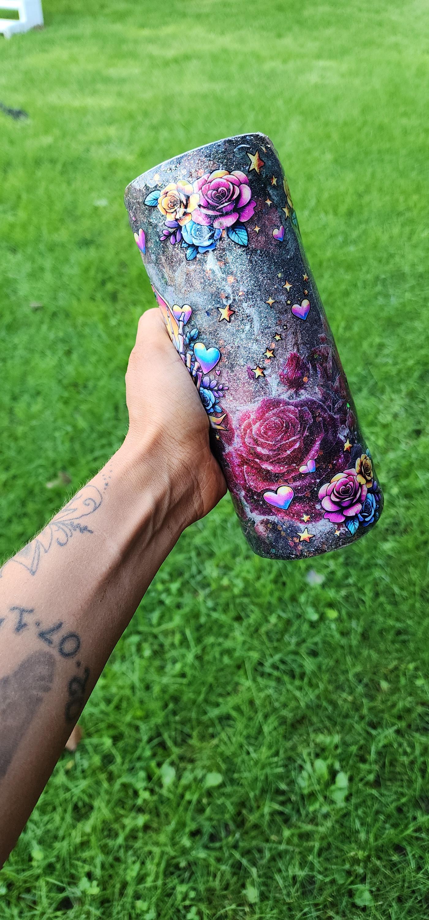 Skull & Rose Epoxy Tumbler: Gothic Floral Coffee Cup - Sarcastic Gift - Thumbnail 2