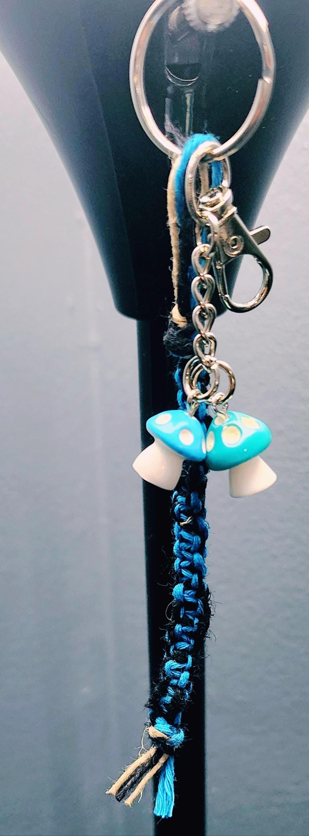Handmade Hemp Keychain with Mushroom & Glass Beads - Thumbnail 7