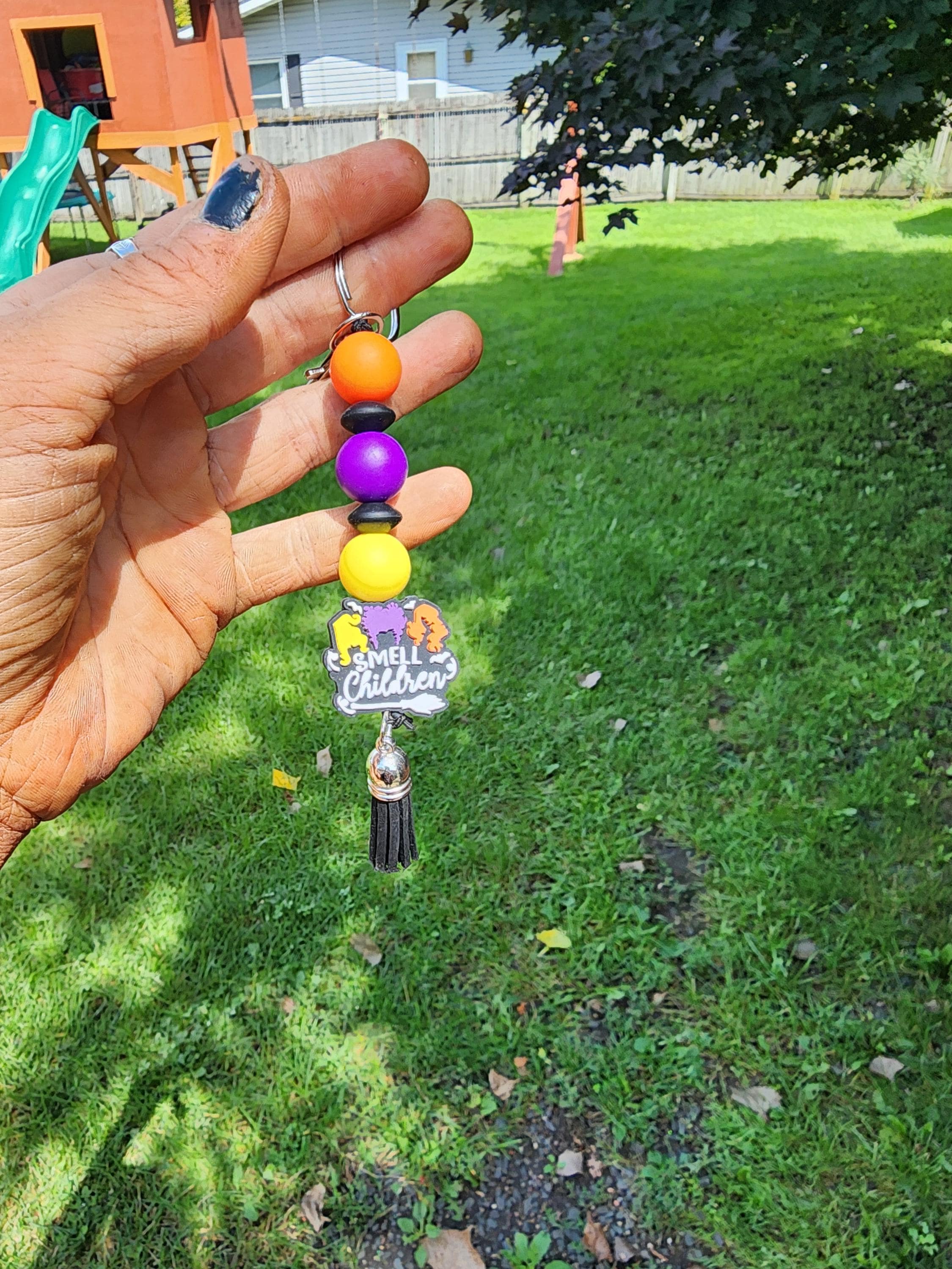 Hocus Pocus Inspired Keychain: 'I Smell Children' Beaded Charm