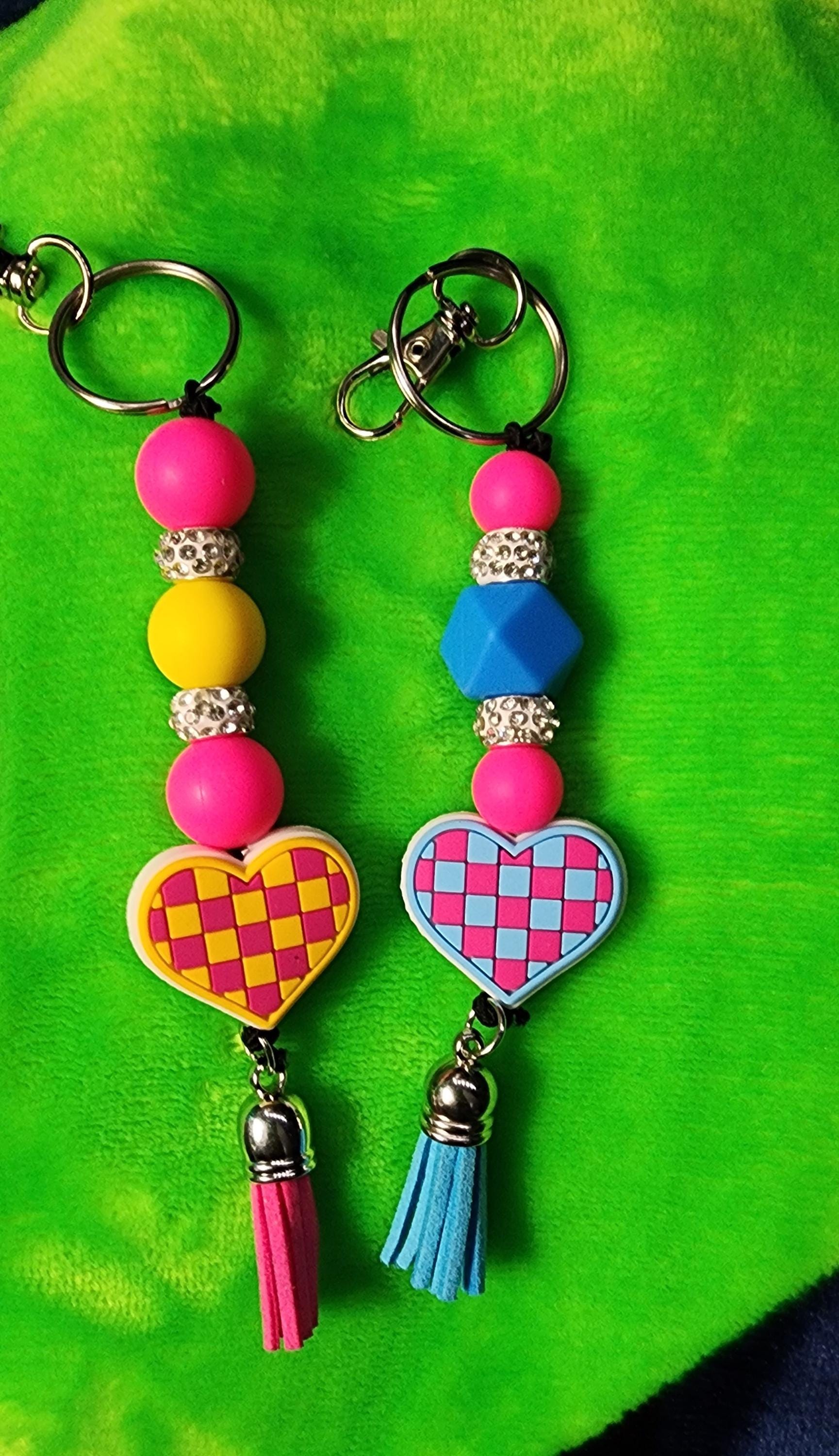 Checkered Heart Keychain, Handmade Keyring - Thumbnail 5