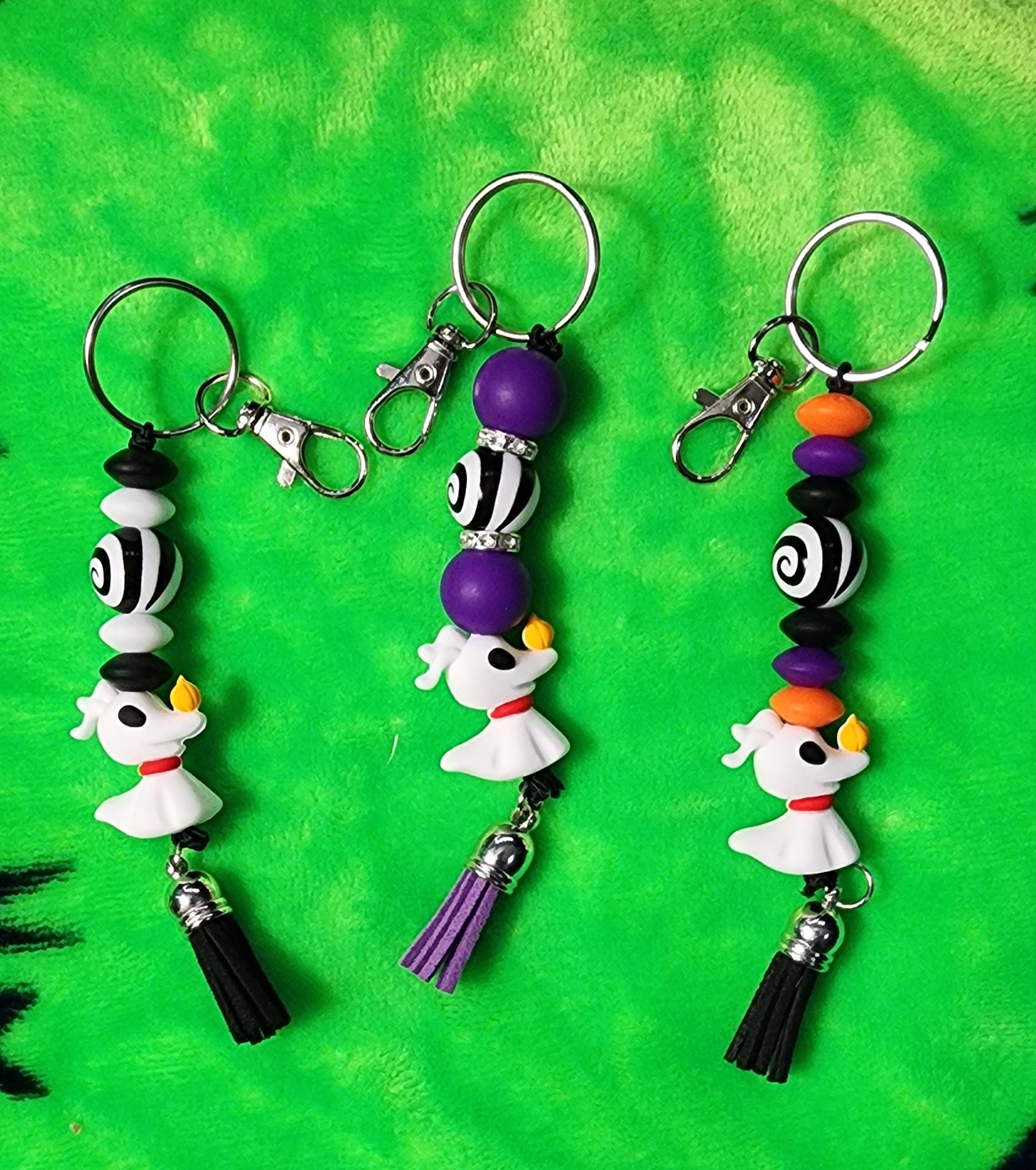 Zero Nightmare Before Christmas Keychain: Ghost Dog Beaded Bag Charm - Thumbnail 3