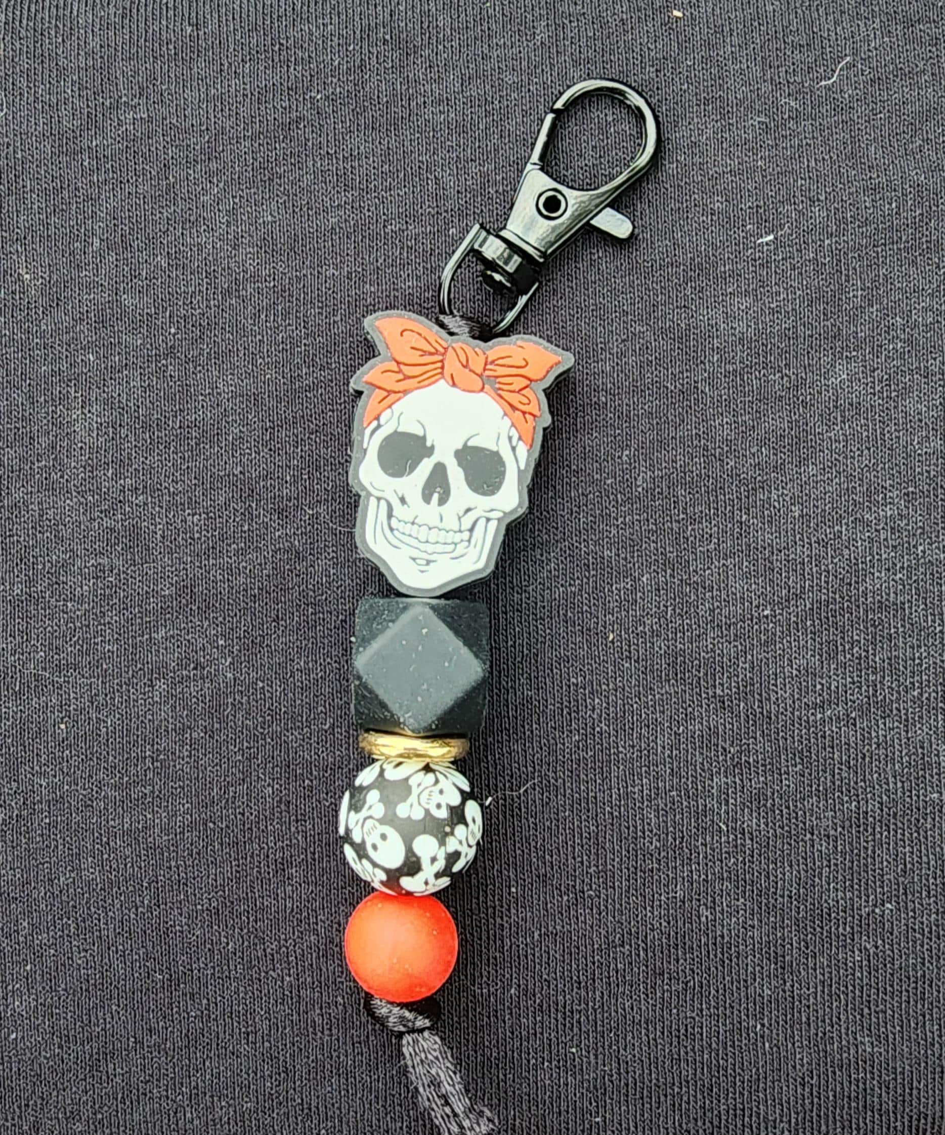 Handmade Skull Keychain: Bandana Charm - Thumbnail 5