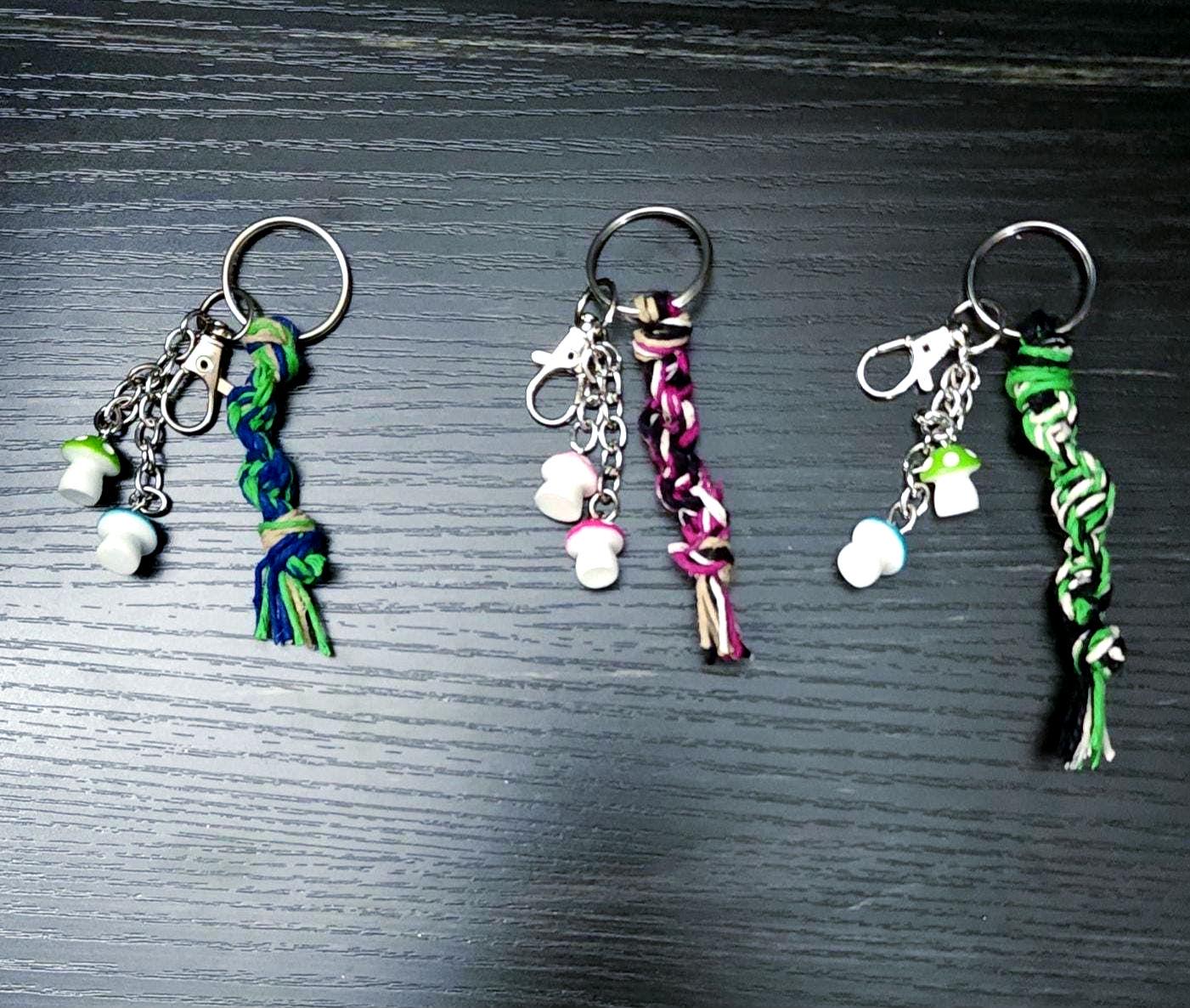 Mini Hemp Keychain with Acrylic Mushroom Charm - Boho Key Ring, Eco-Friendly Gift, Handmade Accessory, Nature-Inspired Jewelry