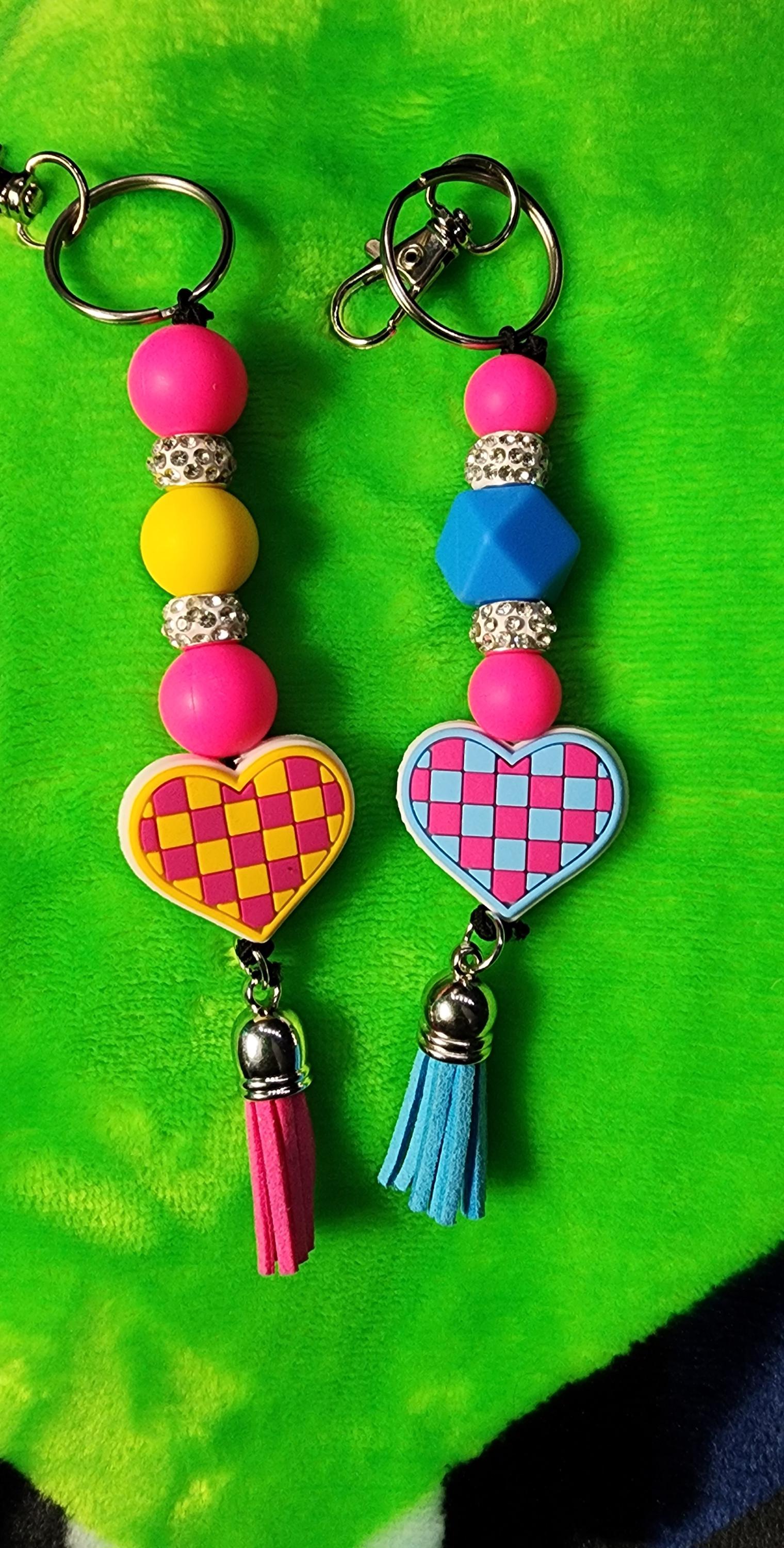 Checkered Heart Keychain, Handmade Keyring - Thumbnail 2