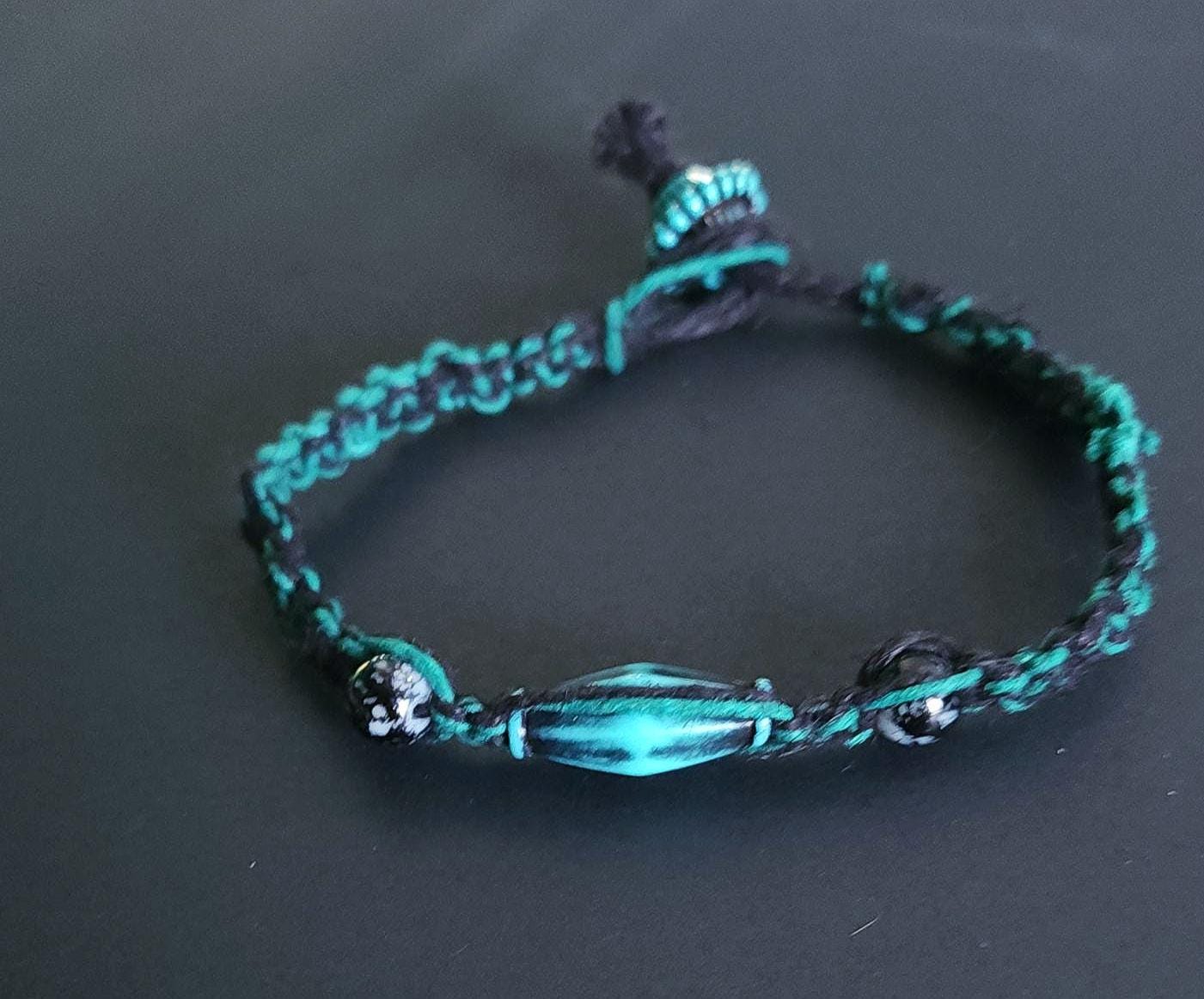 Handmade Teal Hemp Bracelet with Glass Beads - Thumbnail 2