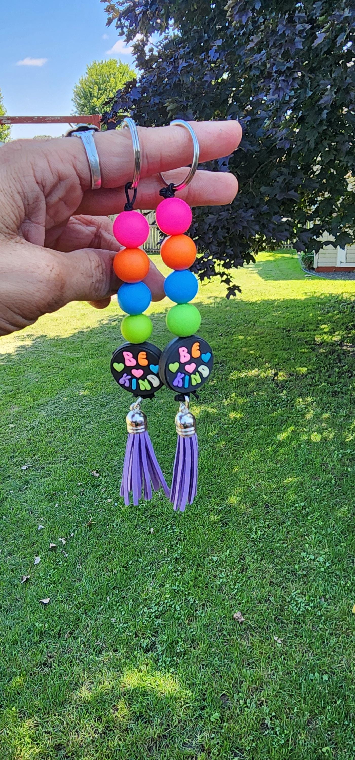 Be Kind Multicolored Beaded Keychain – Handmade Rainbow Statement Accessory, Positive Vibes Gift with Good Energy - Thumbnail 3