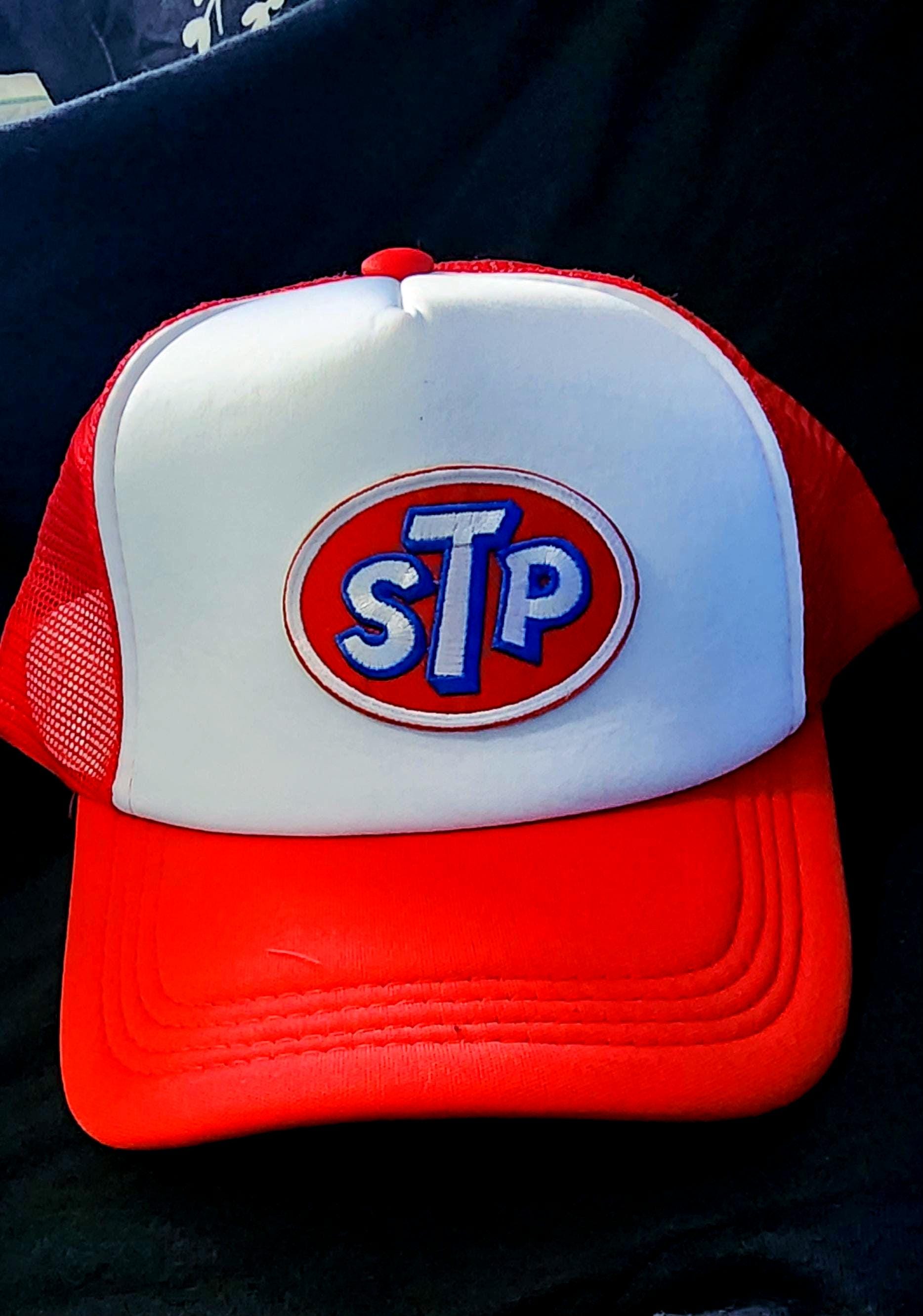 Trendy Trucker Hat: Unique Patchwork Design - Thumbnail 2