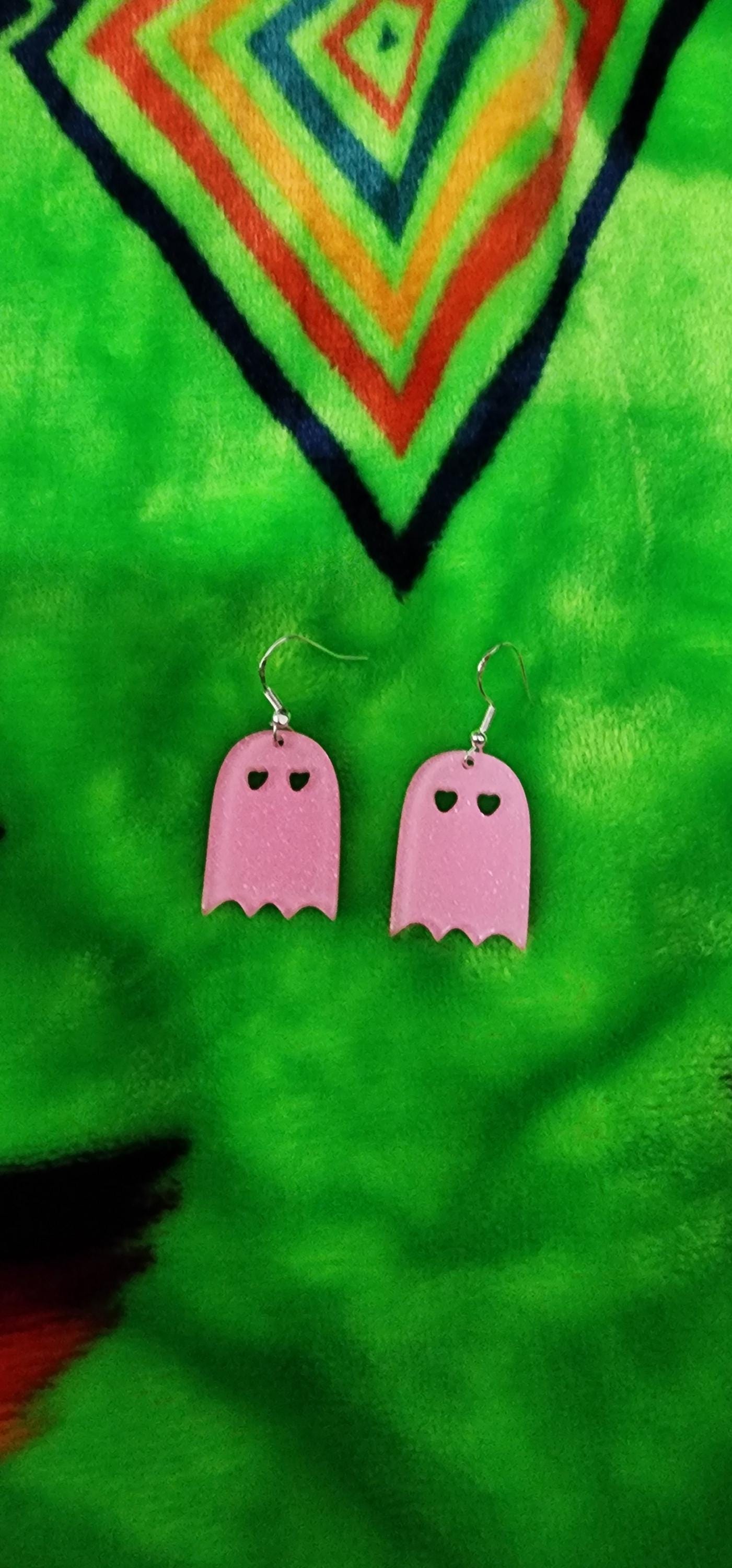 Pink Ghost Earrings – Spooky Cute Statement Jewelry, Halloween Charm, Girly Goth Accessory, Fun Handmade Gift for Her - Thumbnail 2