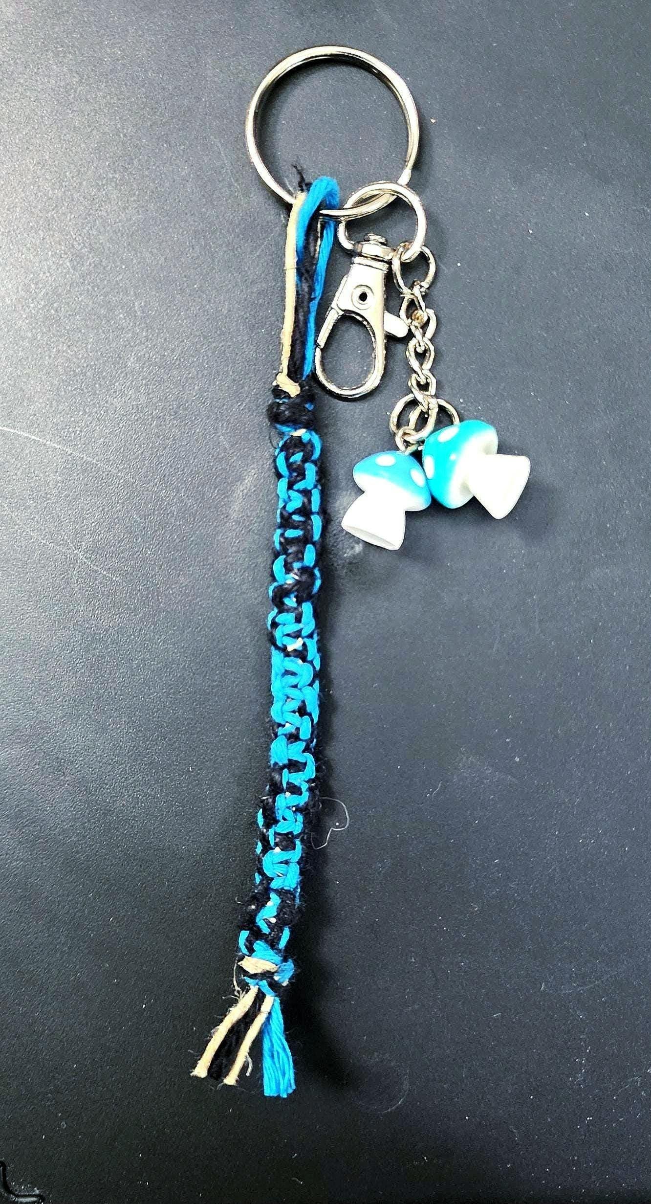 Handmade Hemp Keychain with Mushroom & Glass Beads - Thumbnail 5