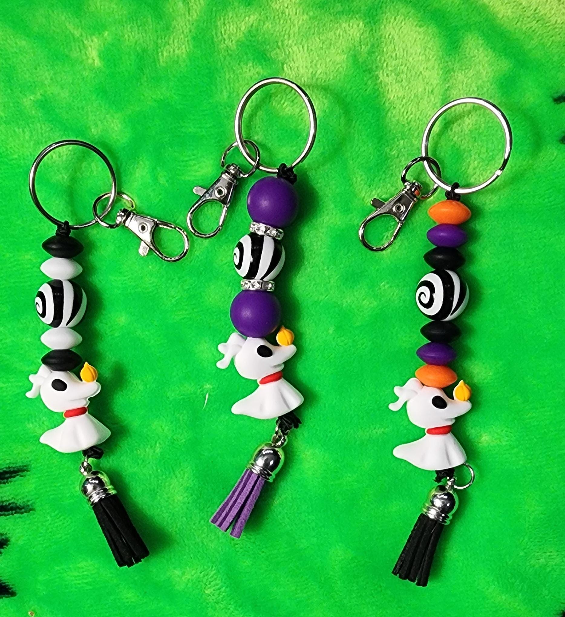 Zero Nightmare Before Christmas Keychain: Ghost Dog Beaded Bag Charm - Thumbnail 2