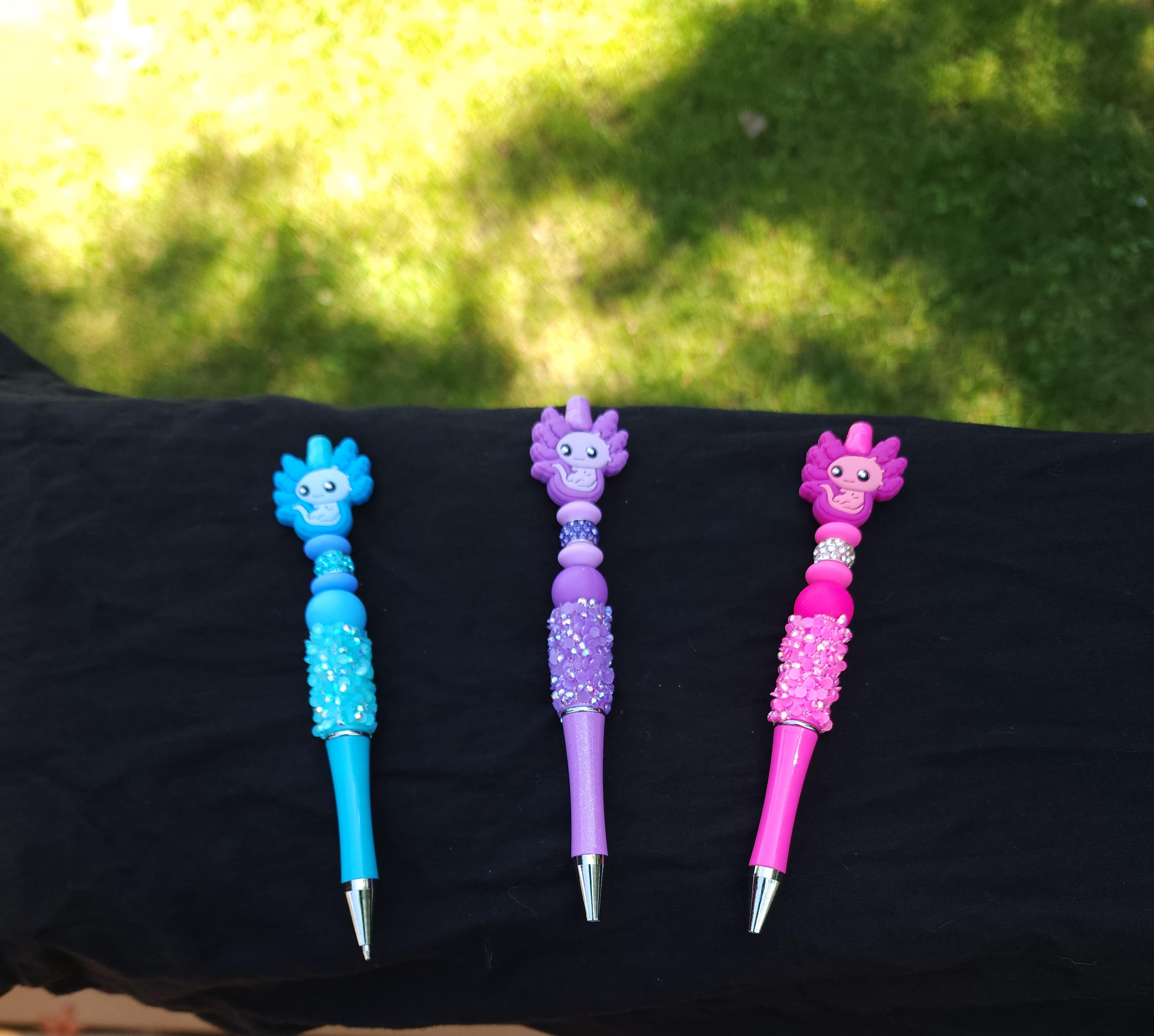 Sparkly Axolotl Beaded Pen: Kawaii School Stationery - Thumbnail 2