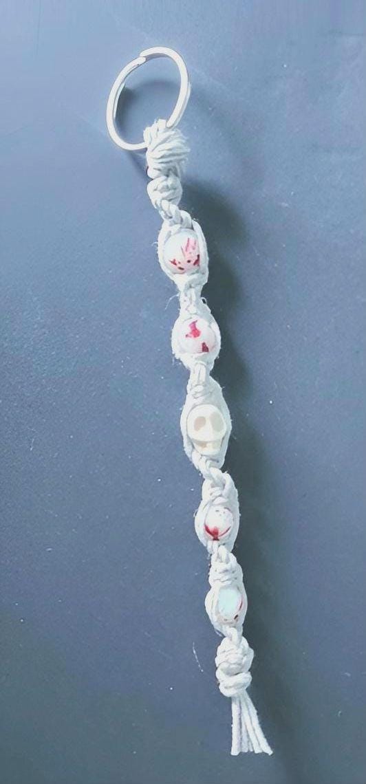 Murderously Cute – White Hemp Keychain with Blood Spatter Beads | True Crime-Inspired Keychain | Creepy Cute Accessory for Horror Lovers - Thumbnail 2