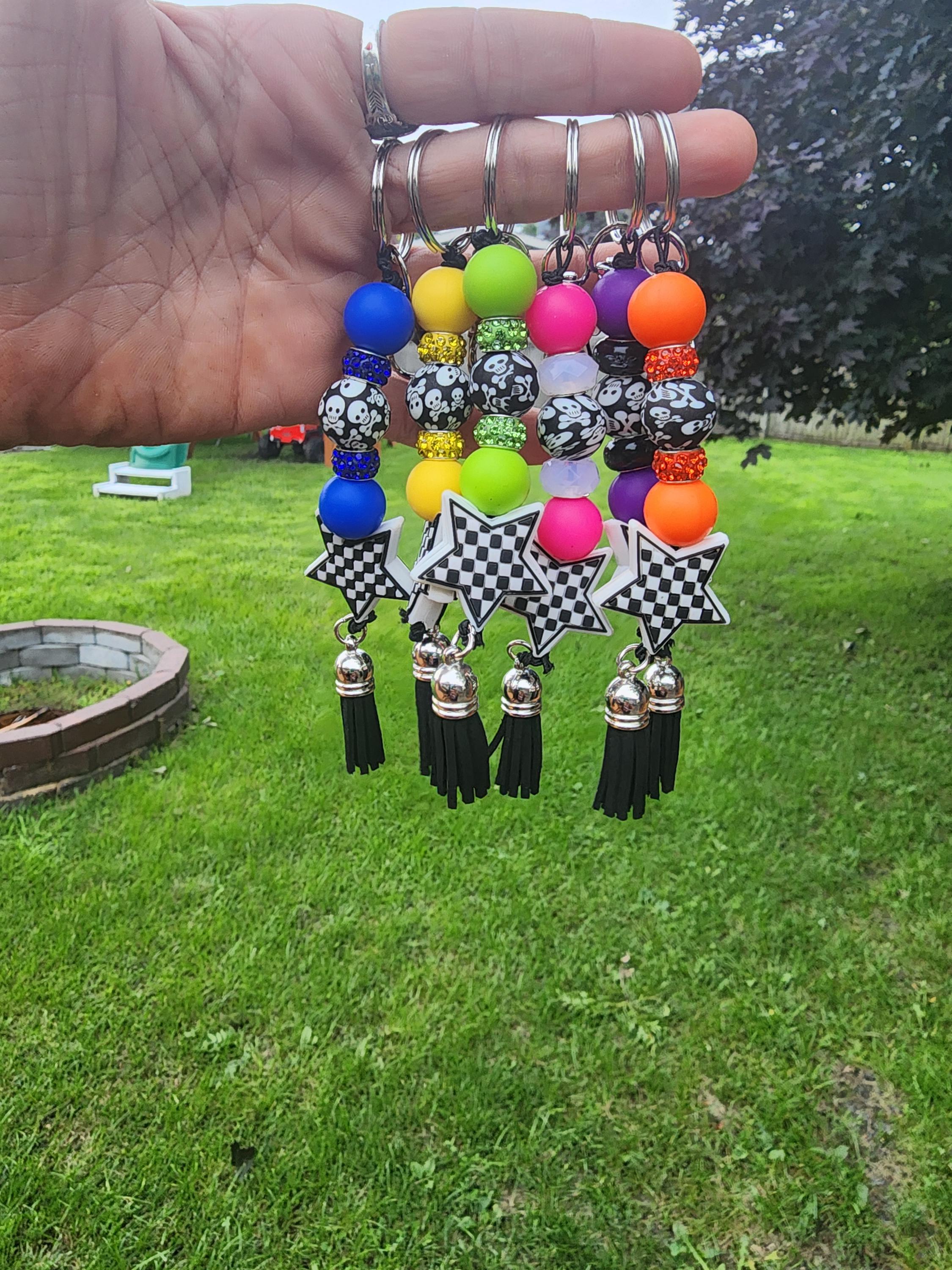 Checkered Star Keychain: Y2K Retro Charm with Colorful Accent Bead - Thumbnail 2