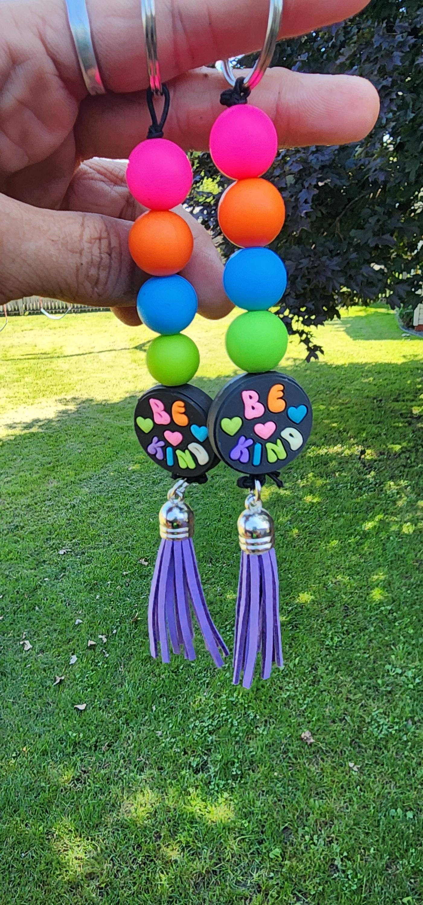 Be Kind Multicolored Beaded Keychain – Handmade Rainbow Statement Accessory, Positive Vibes Gift with Good Energy - Thumbnail 2