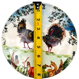 Anthropologie x Inslee Fariss Autumn's Bounty-tallrik | Antropomorfa kalkoner | Thanksgiving | 20 cm | LÄS bild 2