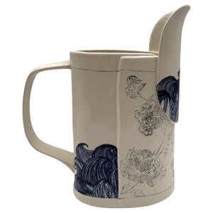 Brocca Pacifica Anthropologie x Linda Fahey / Stormy Seas / Mishima / Floral / Waves / 12" H immagine 2