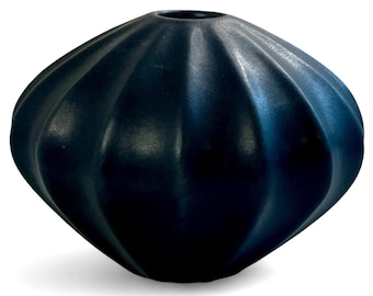 Jarrón vintage Jonathan Adler con erizo de cerámica negra acanalada - Jarrón de calabaza de 6,35 cm
