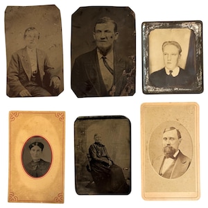 Lote mixto de 6 fotografías antiguas / ferrotipos / tarjetas de gabinete / marco de metal / hombres elegantes con trajes / mujeres / HTF / Vintage