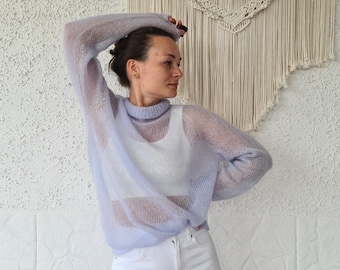 Handgebreide trui van mohairzijde: luchtige blauwe oversized blouse