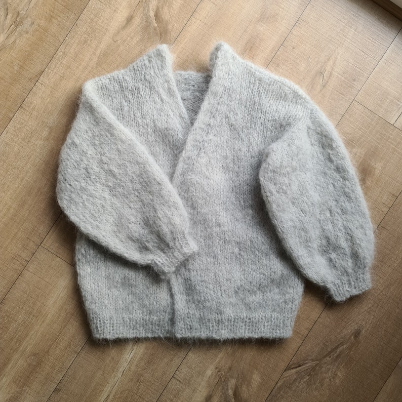 Oversized cardigan. Fluffy alpaca woman cardigan. Cropped women alpaca cardigan. Handknit alpaca sweater. Alpaca cardigan image 10