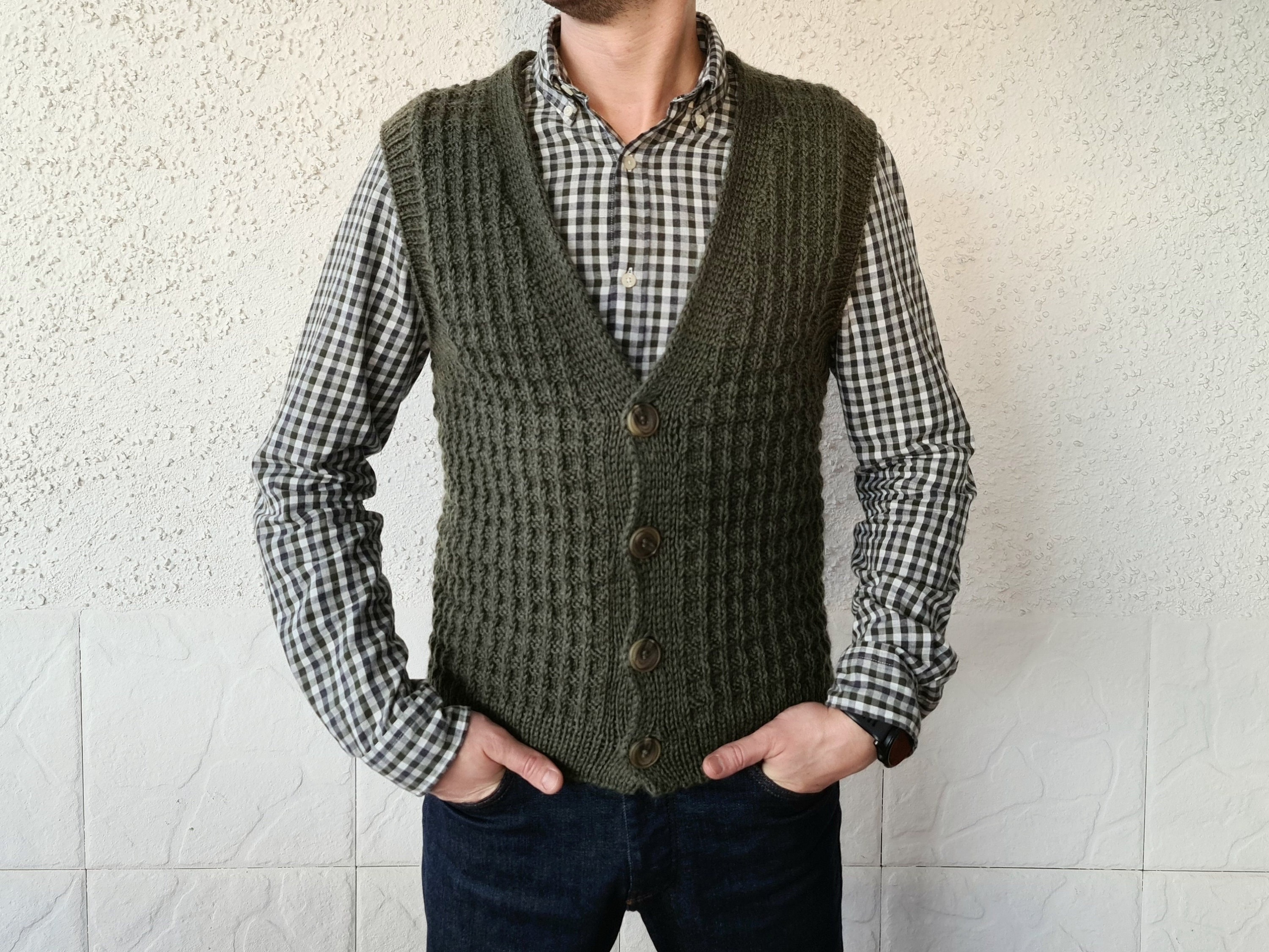 Men's Hand-knitted Sweater Vest, Knit Vest for Men, Classic