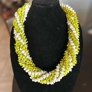 Sechssträngige Pikake- und Pakalana-Lei