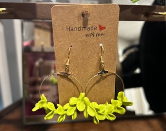 Pakalana hoop earrings