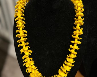 Yellow  Puakenikeni lei