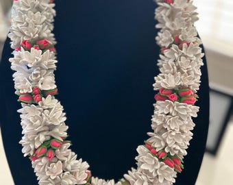 double (round) tuberose w/pink lokelani lei
