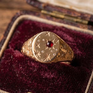 14K Gold Celestial Star Signet Ring, Vintage Ruby Starburst Ring, Engraved North Star Gemstone Band, Dainty Astrology Gift for Her