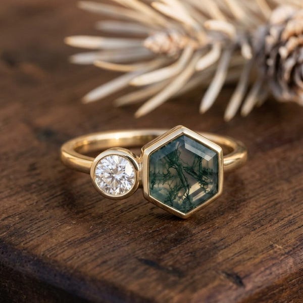 Anel de Ágata Musgosa Hexagonal, Anel de Noivado de Ágata Musgosa com Cravação em Bisel, Anel Dourado "Toi et Moi", Anel de Noivado com Duas Pedras, Anel de Compromisso Exclusivo de Ágata Verde