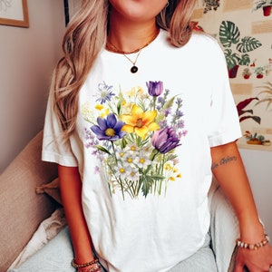 Wildflower tshirt, wilde bloemen shirt, bloemen tshirt, bloem shirt, cadeau voor vrouwen, dames shirts, beste vriend cadeau, Cottagecore tshirt