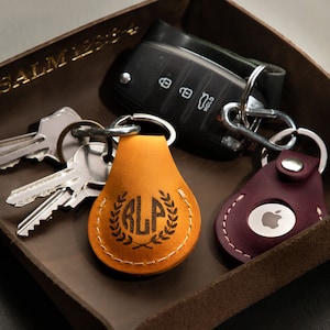 9 color Leather Air Tag Holder with Detachable Key Ring, Personal Leather AirTag Keychain, Cute Air Tag Leather Cover