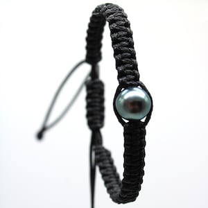 Handgevlochten macramé Tahitiaanse zwarte parelarmband: verstelbare uniseks armband
