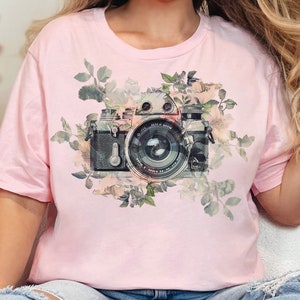Botanical Camera T-Shirt: Cottage Core Photographer Gift