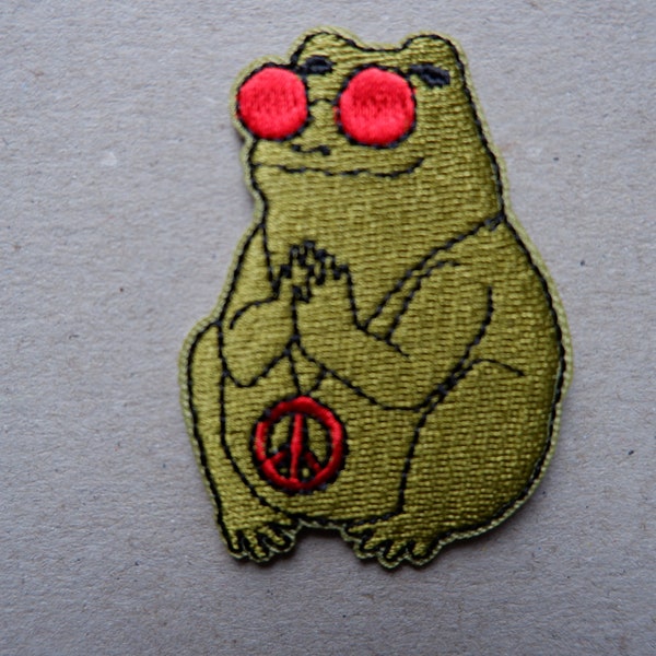 Peach Frog Iron-on Patch Hippie Meme Funny Kawaii Rare Unique Embroidered Pin for Friend Loves Music Festivals Sewing Accessories Jacket