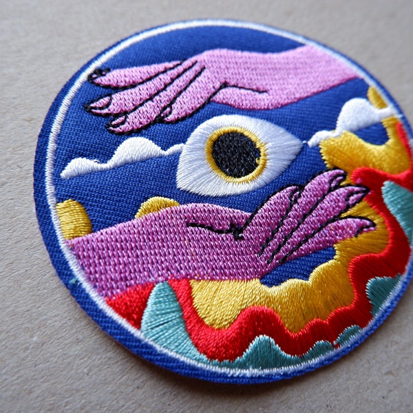 Trippy Third Eye Patch Retro 1970s Iron on Badge Weird Patches Hippie Fabric Applique for Jacket Backpack Music Festival Colourful Circle