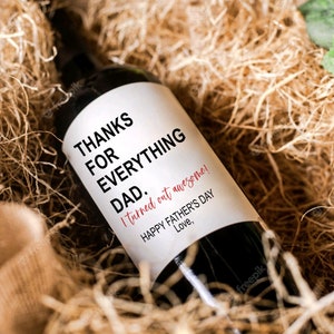 Idée cadeau fête des pères Étiquette de vin personnalisée pour papa Cadeau personnalisé pour la fête des pères Super papa Meilleur papa de tous les temps Cadeau d'anniversaire amusant