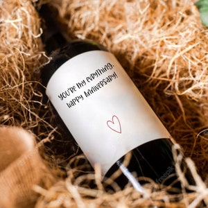 Étiquette de vin d'anniversaire Cadeau de vin personnalisé femme mari petit ami petite amie Panier de vin Cadeau de couple Cadeau personnalisé Idée cadeau d'anniversaire