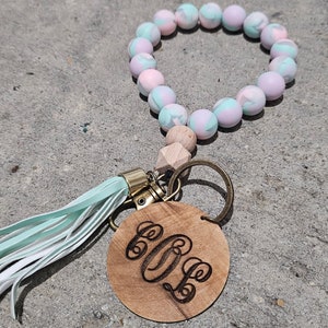Portachiavi da polso, Portachiavi da polso personalizzato, Portachiavi con perline, Bracciale mamma monogramma, Compleanno, Natale, Bracciali da donna, Regalo