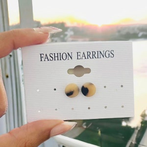 Stud earrings marble