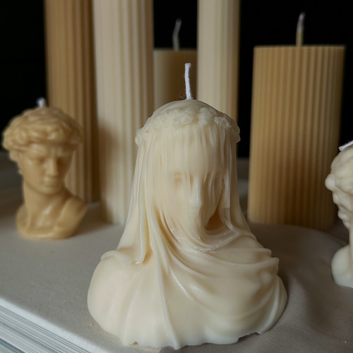Bougie buste de femme voilée - Déco confortable et sombre du monde universitaire
