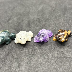 Mini Crystal Frog Carvings