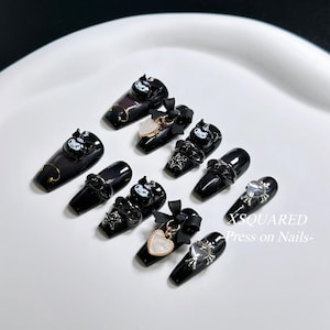 Czarne 3D Kuromi Pierced Coffin Press On Nails