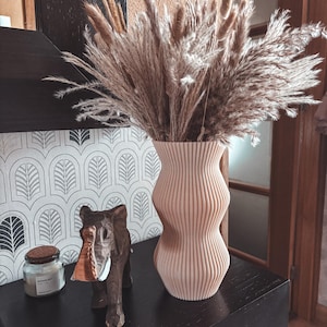 3D Printed Vase • Unbreakable Home Decor • Modern Aesthetic Vase • Home Decor Piece • Pastel Pink Vase