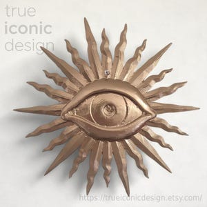 Golden Solar Eye Wall Decor, Gold and Prosperity Amulet, Sacred Talisman, Elegant Decoration, Symbol of Abundance