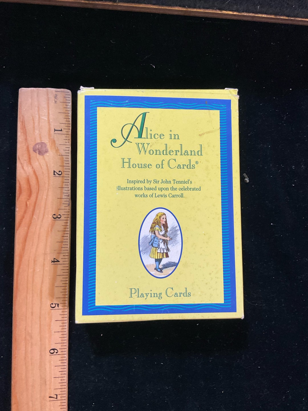 トランプ Alice in Wonderland House of Cards Alice in Wonderland House of Cards Playing Cards. New in Box