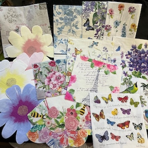 16 napkins, no duplicates. Nice variety for envelopes, junk journals.  includes 4 flower shaped, 1 small 2 round and 6 regular and 3 oblong.